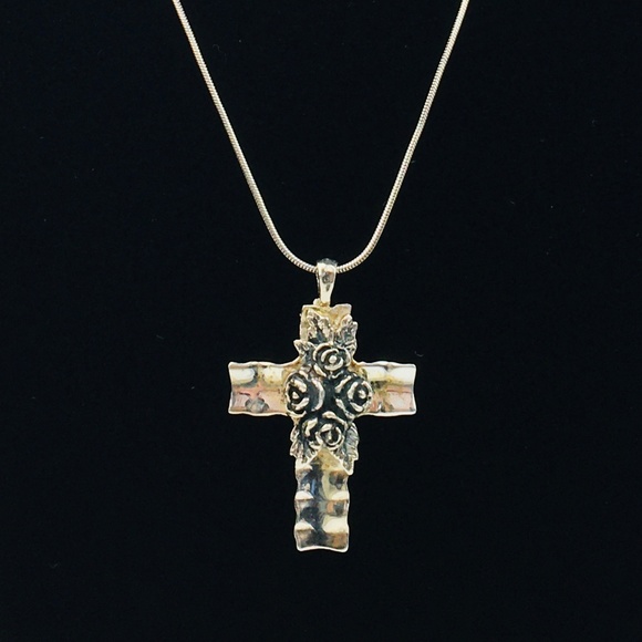 Israel Sterling Cross Ornate Sculpted Roses 18" - Picture 3 of 8